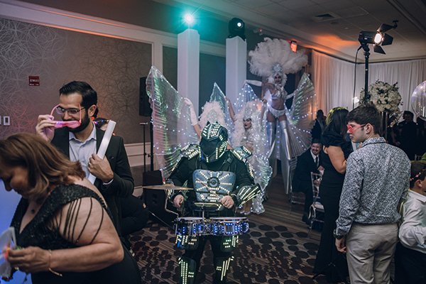 2df5f3d7-f786-47b1-b084-f05c068aa10e_rw_600