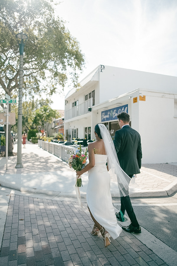 fdfd2a07-de85-4e60-a63f-00265c9d7006_rw_600